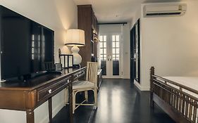 Buri Siri Boutique Hotel